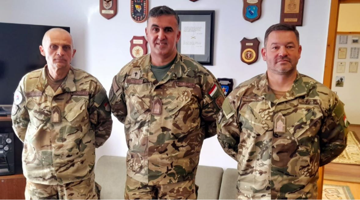 Tábori lelkészi látogatás a parancsnokoknál