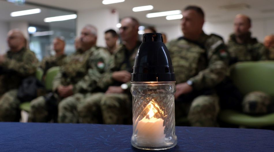 Október 6-a Pápán