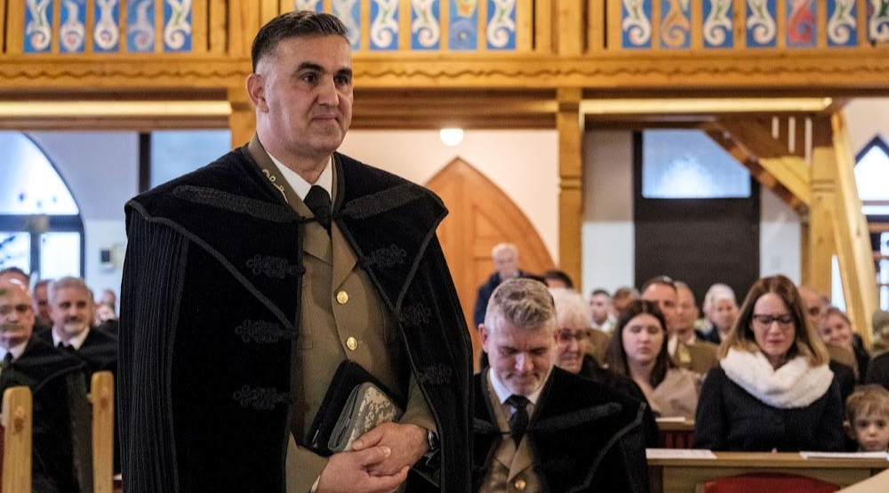 Megszentelt tér, megerősített szolgálat